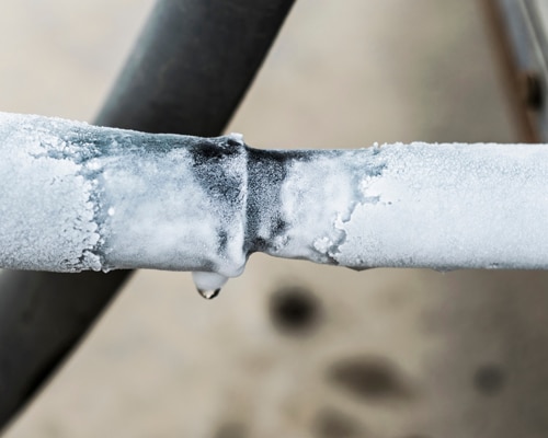 Frozen Pipes In Tucson Warning Signs - frost on the pipes