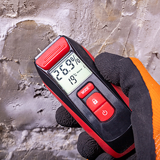 how do restoration pros dry flooded homes? Bayond Drying: monitor moisture